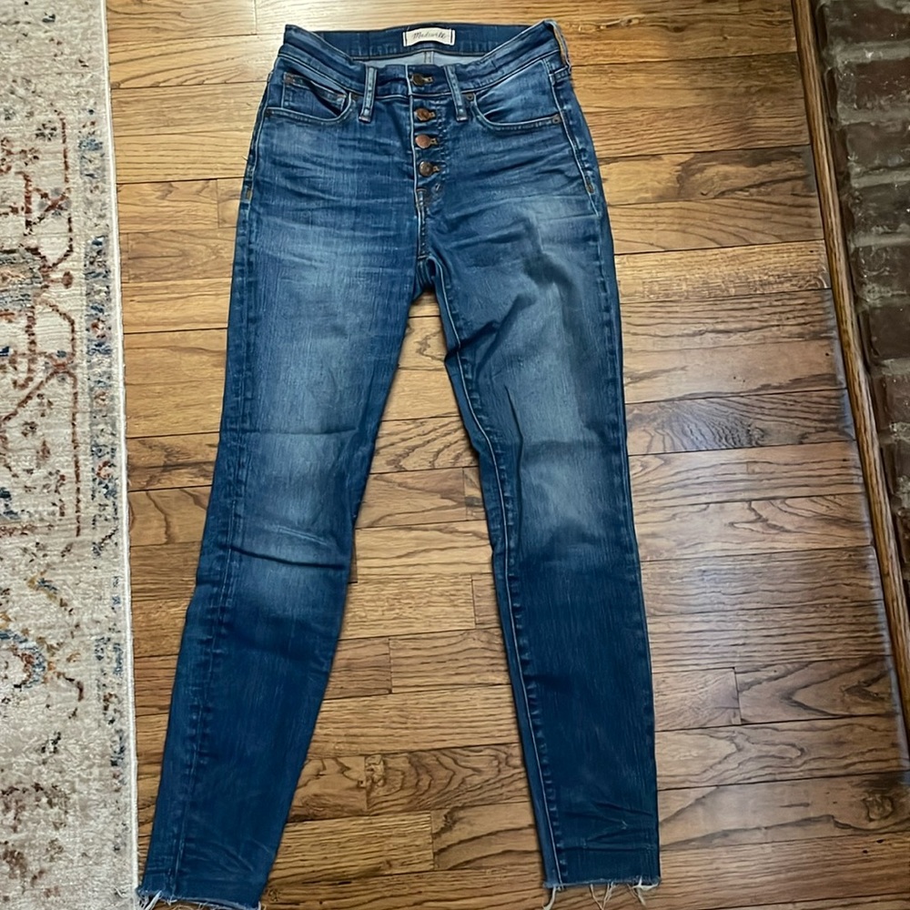 Madewell 9” High Rise Skinny Jeans. No flaws. Size 25.